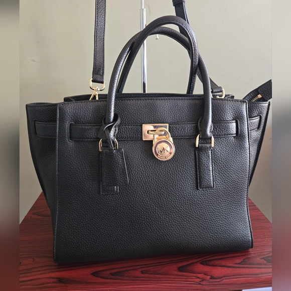 Michael Kors Hamilton Bag - Picture 2 of 11